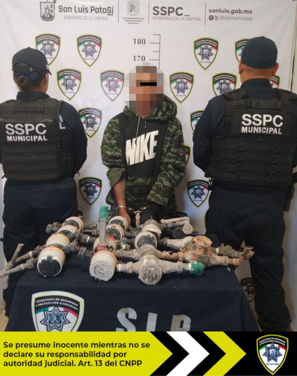 Policía Municipal detiene a hombre por robo de 15 medidores de agua